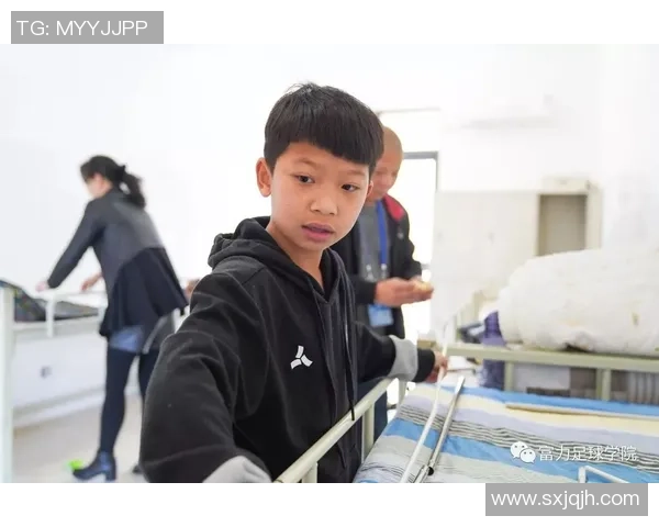 足球新料揭秘：最新战术分析与球员动态全方位解读